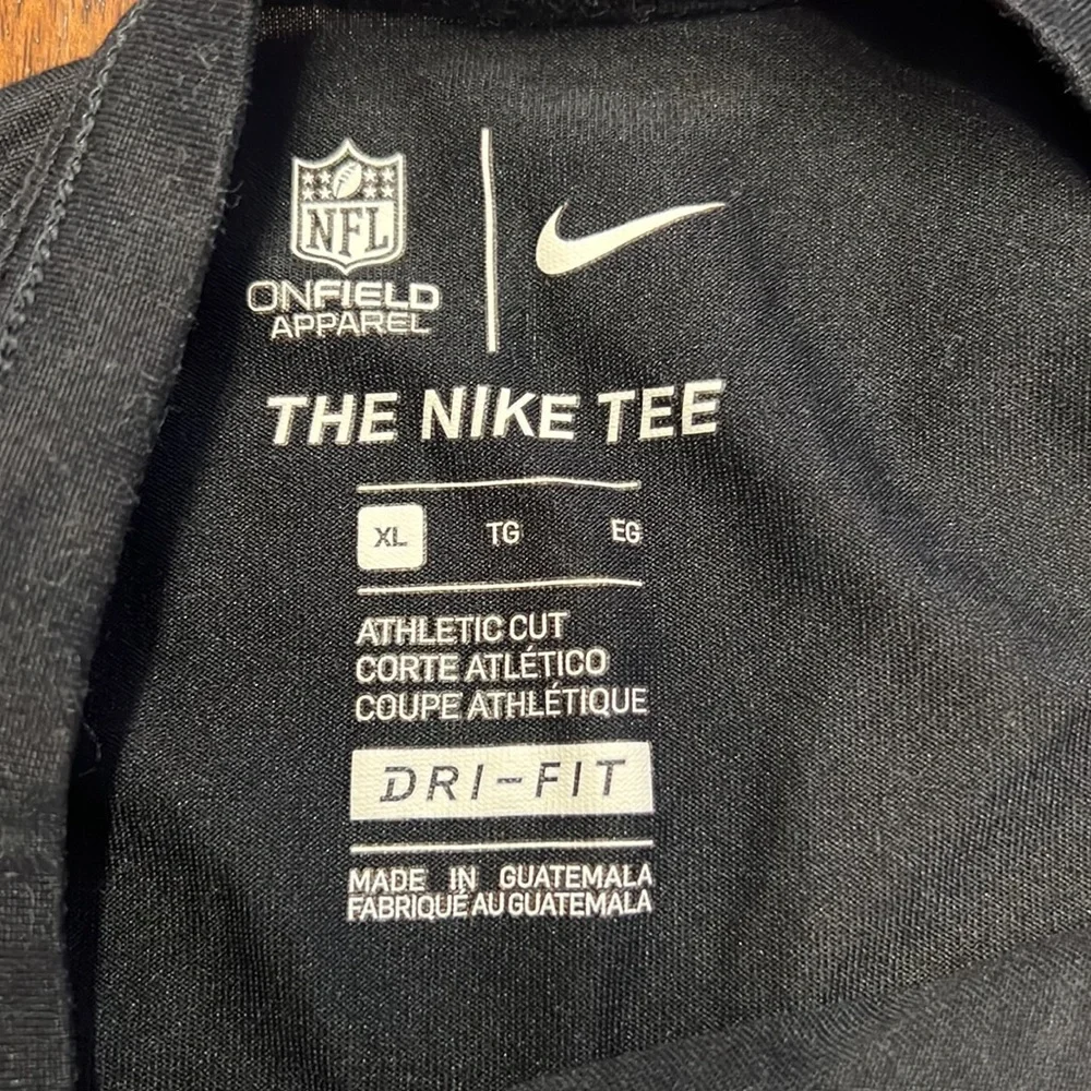 Nike Salute to Service - Picture 3 of 5